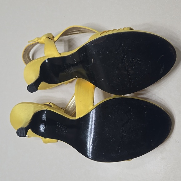 Nina yellow heels sz 8.5 - Picture 9 of 16